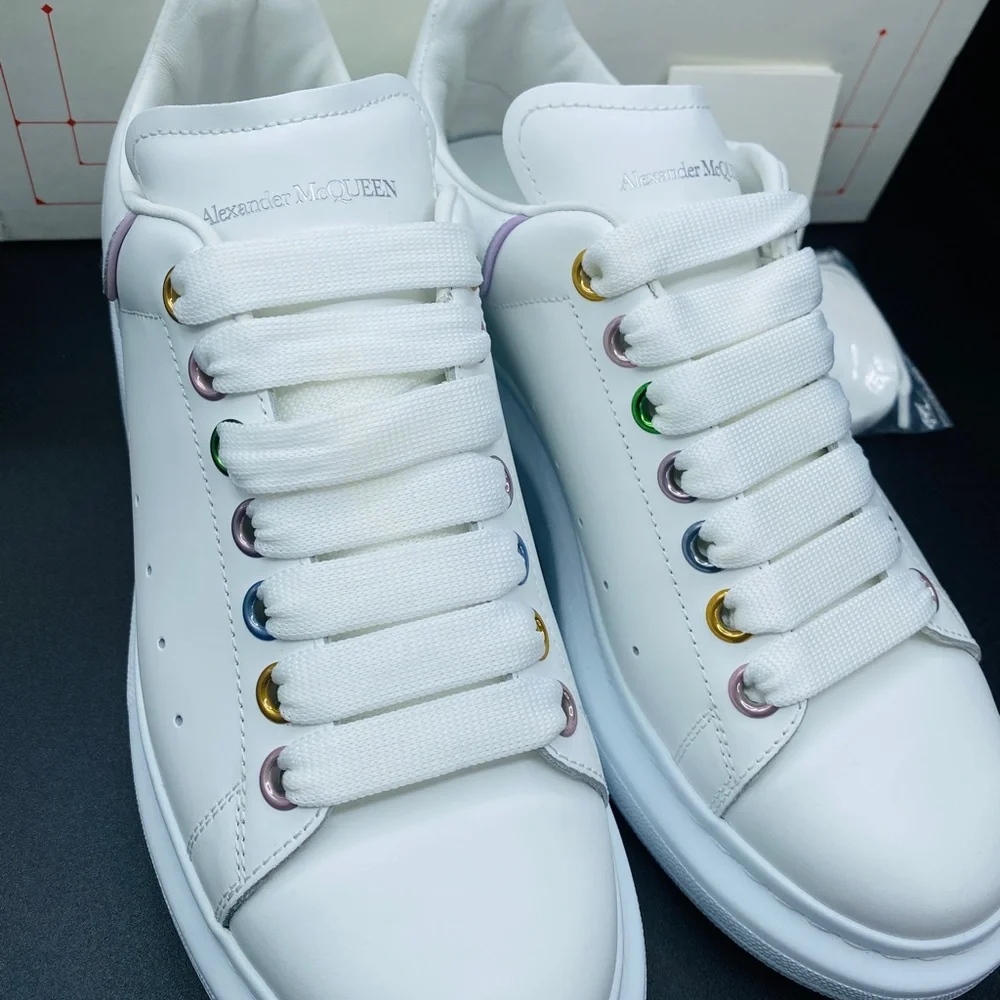 Alexander McQueen Women’s Oversized Leather Sneakers Size 9.5 NWB AUTHENTIC - Picture 2 of 10